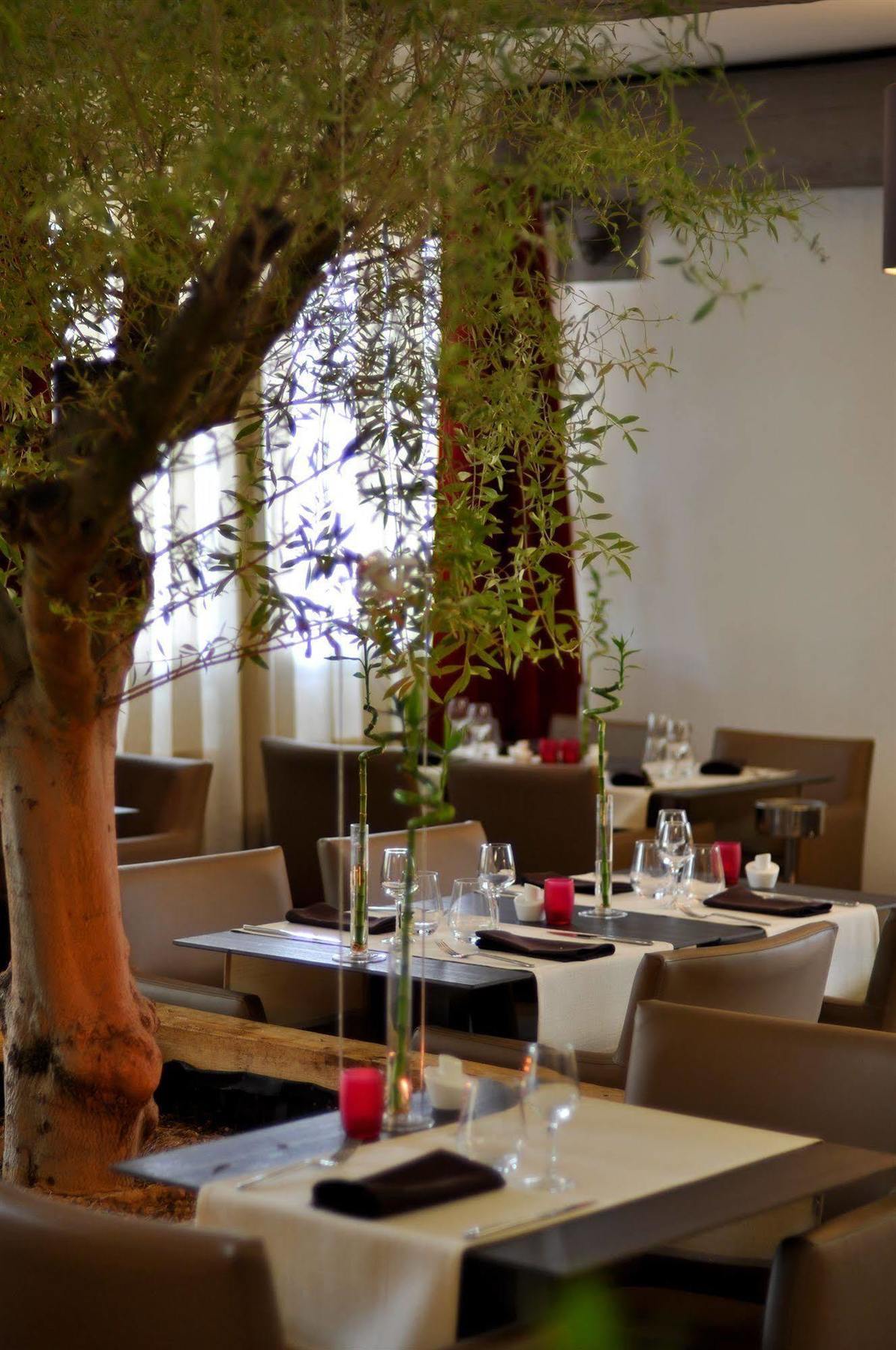 Logis Hotel & Restaurant L'Etape Bouc Bel Air - Gardanne 외부 사진