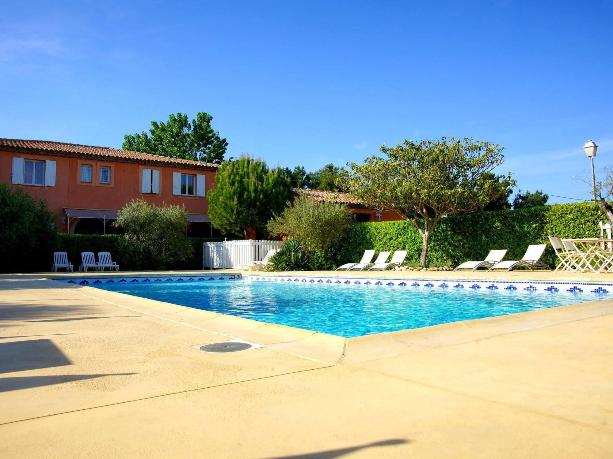 Logis Hotel & Restaurant L'Etape Bouc Bel Air - Gardanne 외부 사진