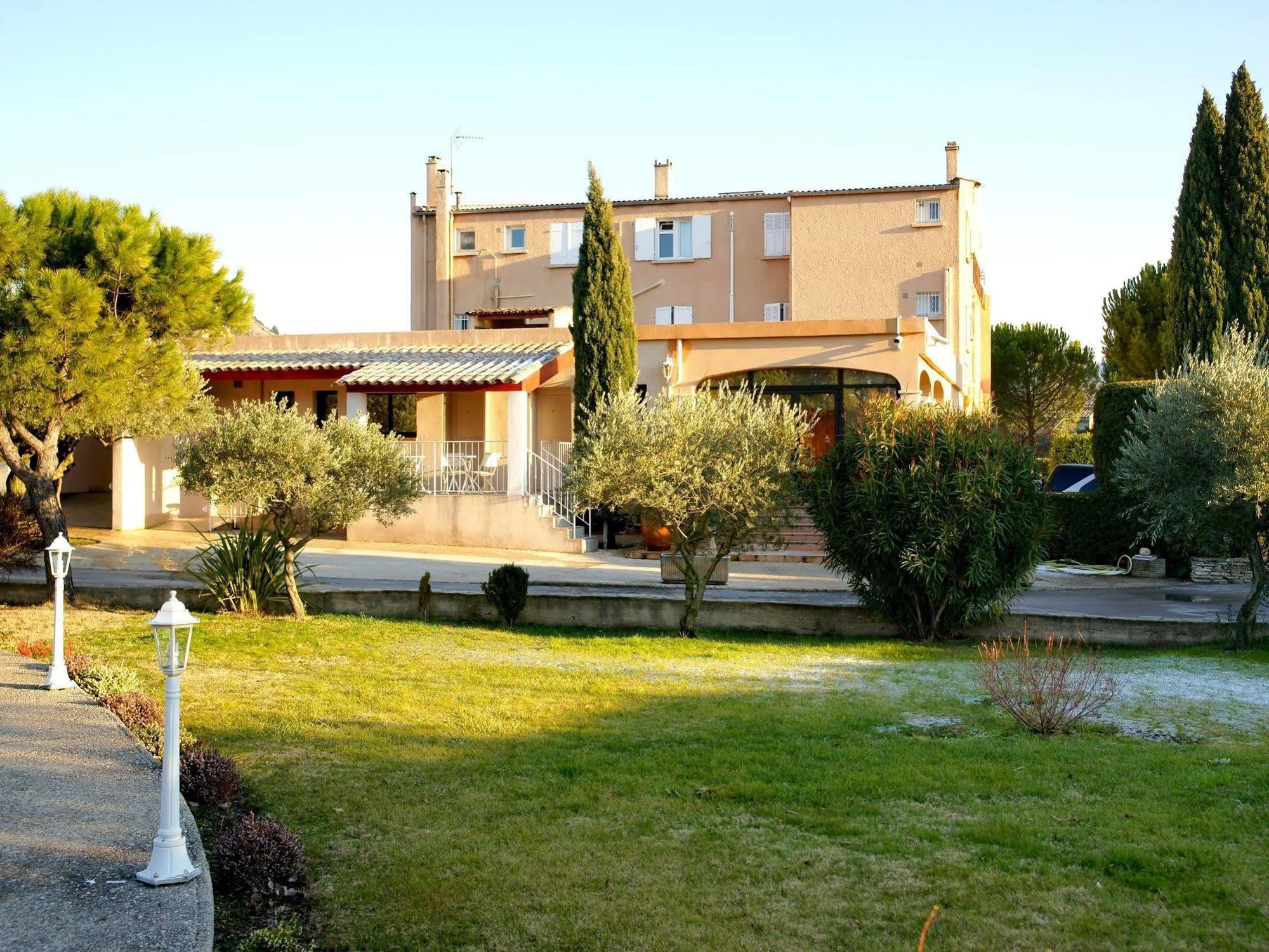 Logis Hotel & Restaurant L'Etape Bouc Bel Air - Gardanne 외부 사진