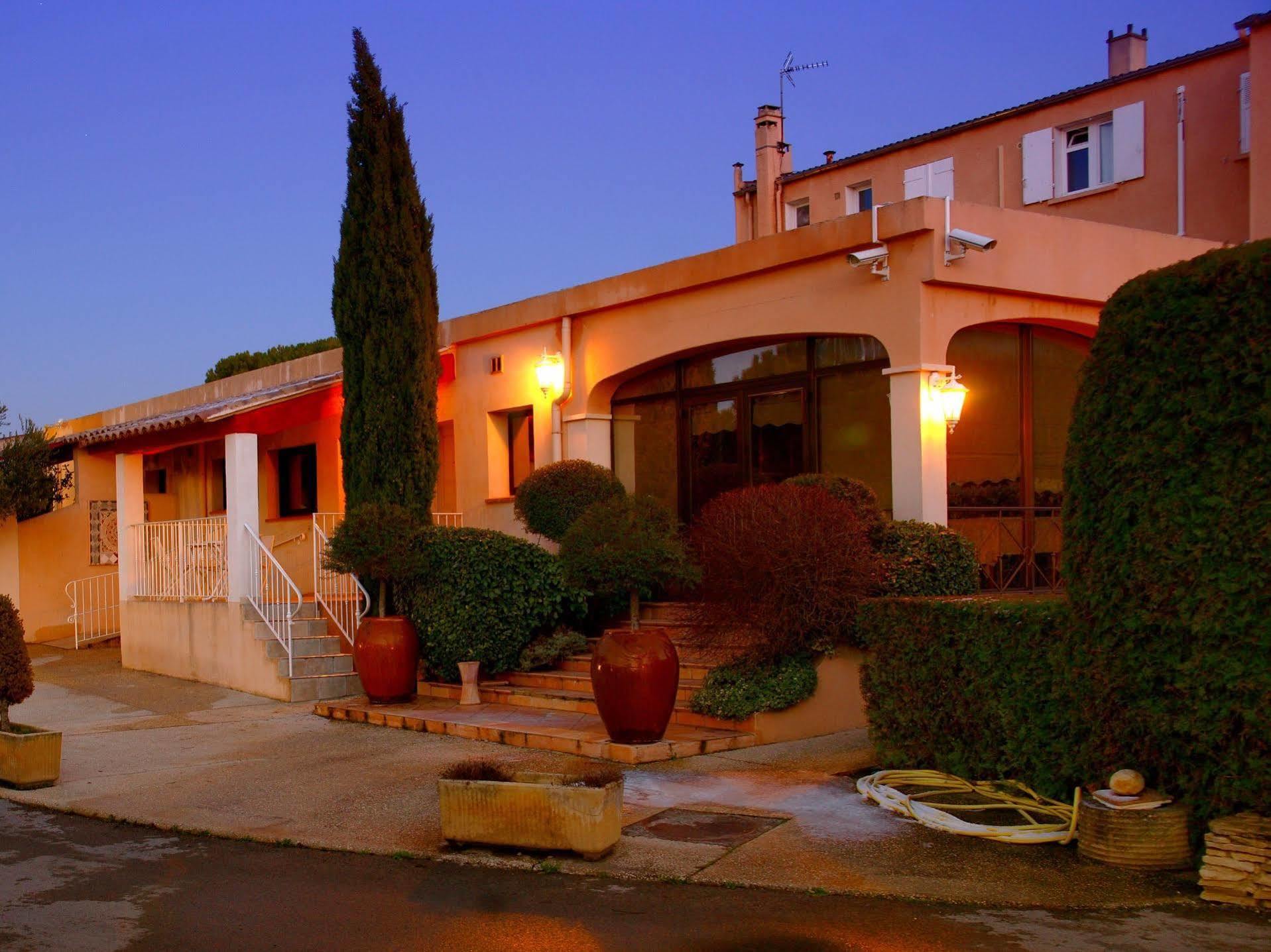 Logis Hotel & Restaurant L'Etape Bouc Bel Air - Gardanne 외부 사진
