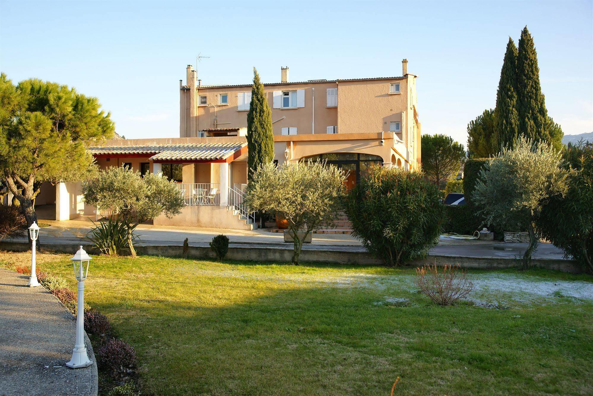 Logis Hotel & Restaurant L'Etape Bouc Bel Air - Gardanne 외부 사진