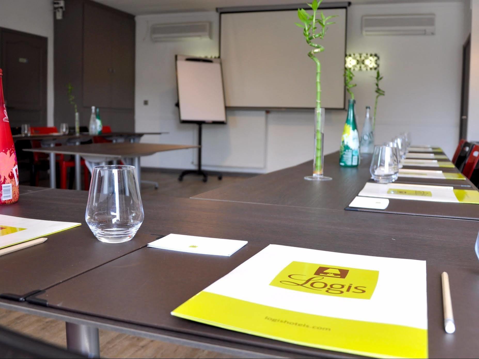 Logis Hotel & Restaurant L'Etape Bouc Bel Air - Gardanne 외부 사진